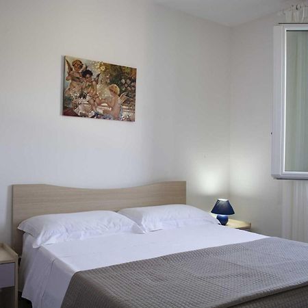 מרינה די פסקולוזה Appartamenti In Via Schipa Pescoluse מראה חיצוני תמונה